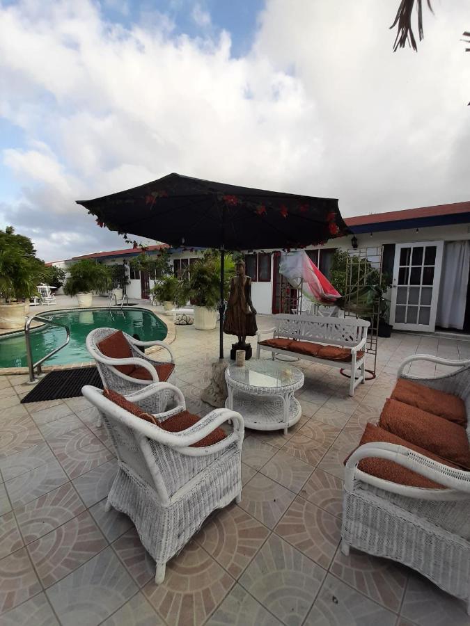 Palmita Hotel Hostel Oranjestad Esterno foto